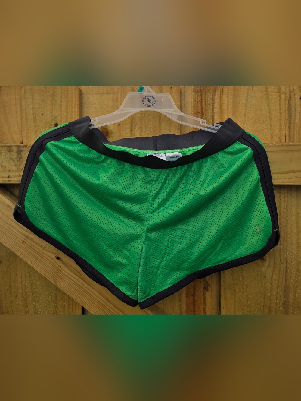 Danskin Now Girls Green/Black Mesh Athletic Shorts L/G 12-14 Elastic Waist
